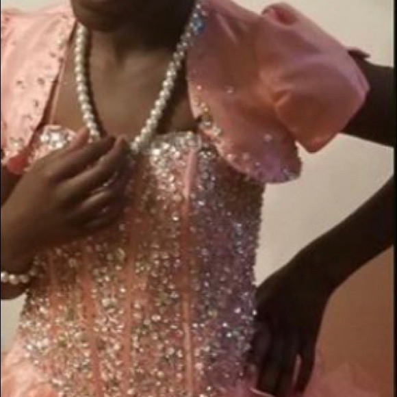 Pink hand beaded ,hand made,beautiful ball gown. - Picture 2 of 8